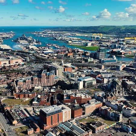 Elegant Belfast City Centre Apt Walk Everywhere Exterior foto