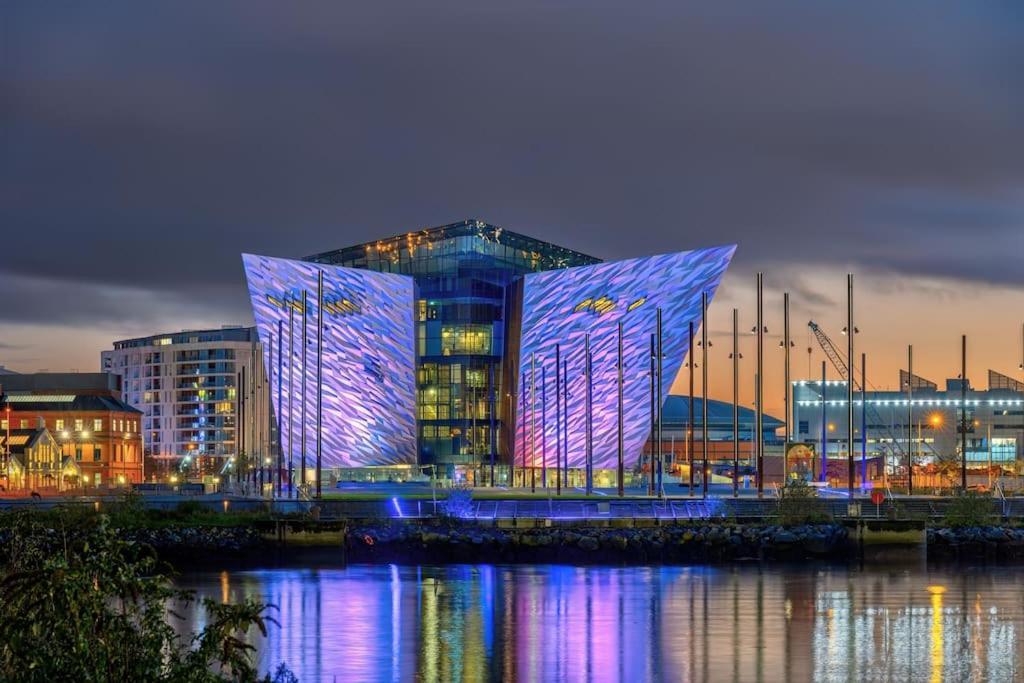 Elegant Belfast City Centre Apt Walk Everywhere Exterior foto